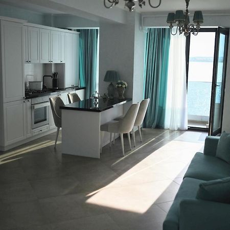 Myosotis Mamaia By The Lake Exterior photo