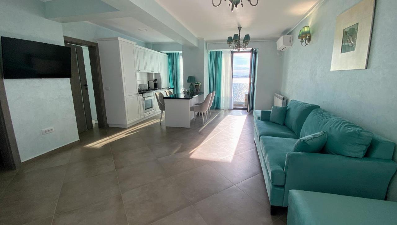 Myosotis Mamaia By The Lake Exterior photo
